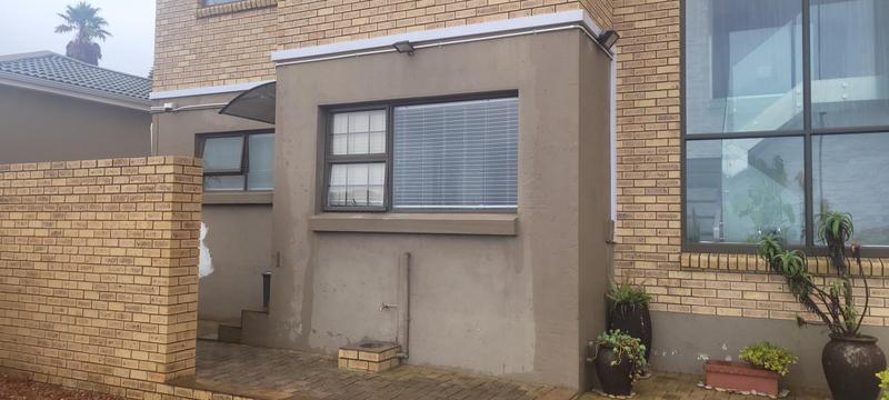 To Let 3 Bedroom Property for Rent in Dana Bay Western Cape